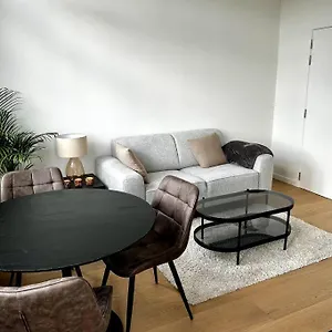 Appartement Near Station, Antwerpen